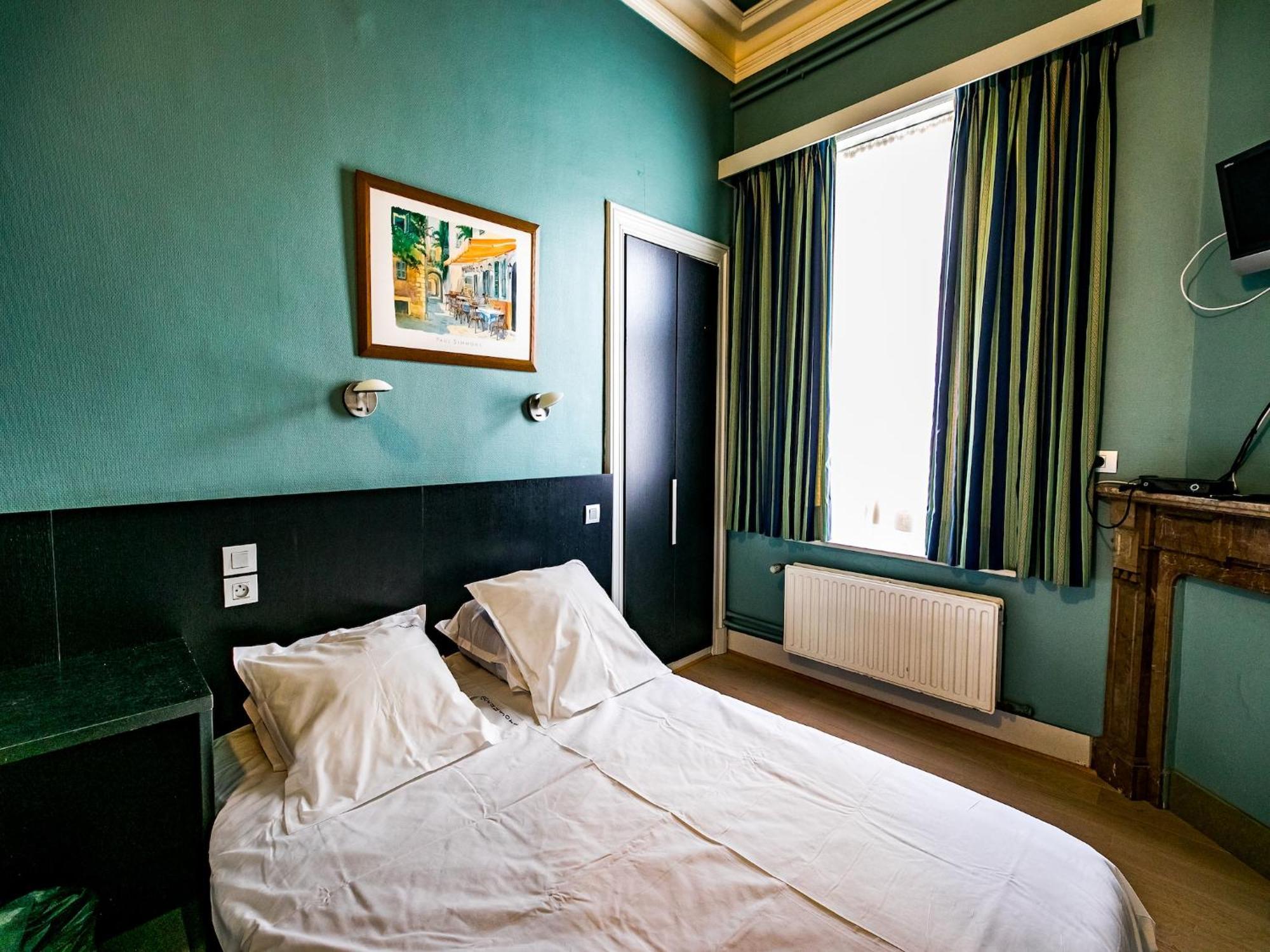 Magnific In Near Beach, Cleaning Included * Blankenberge