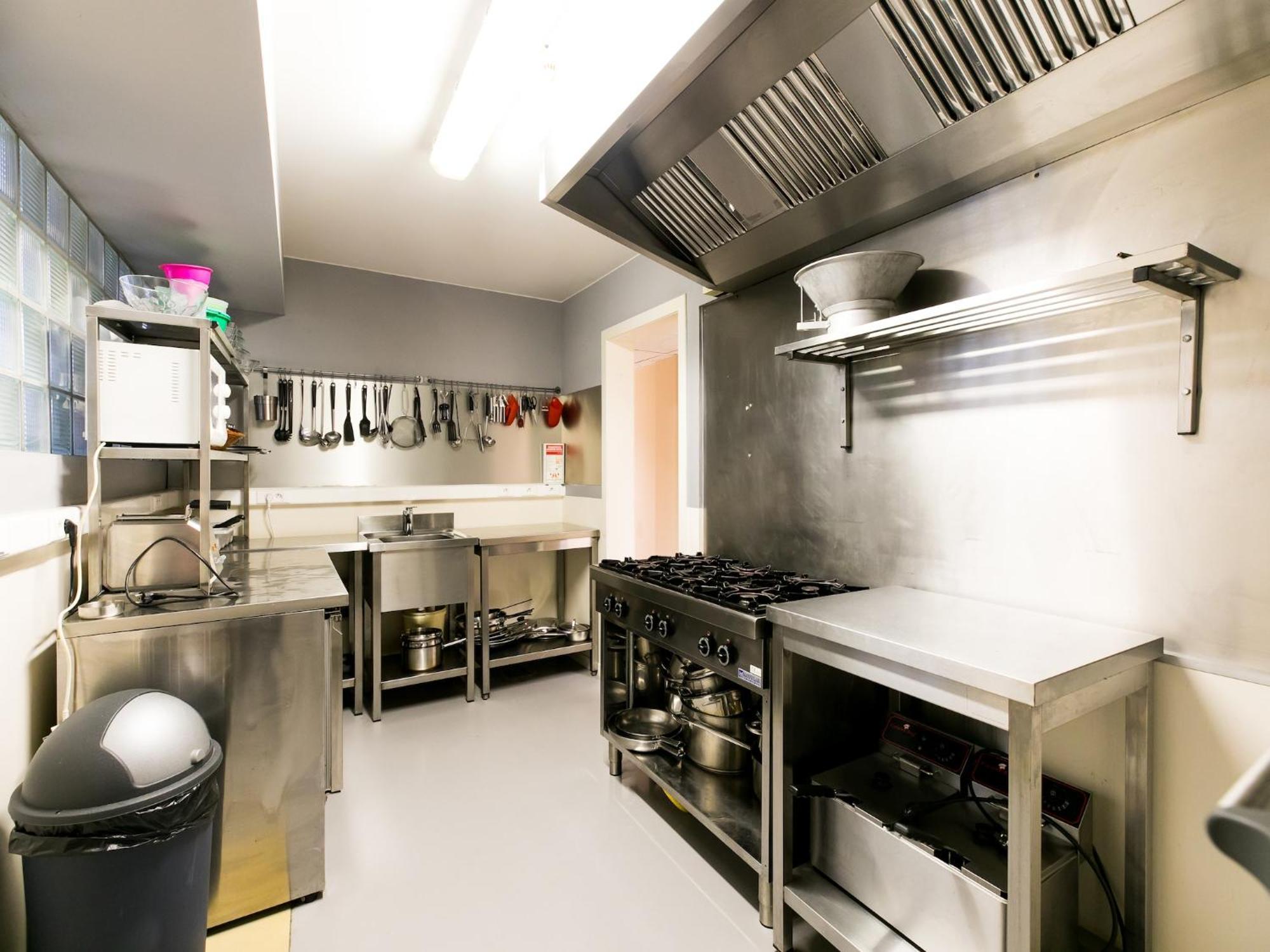 Magnific In Near Beach, Cleaning Included * Blankenberge